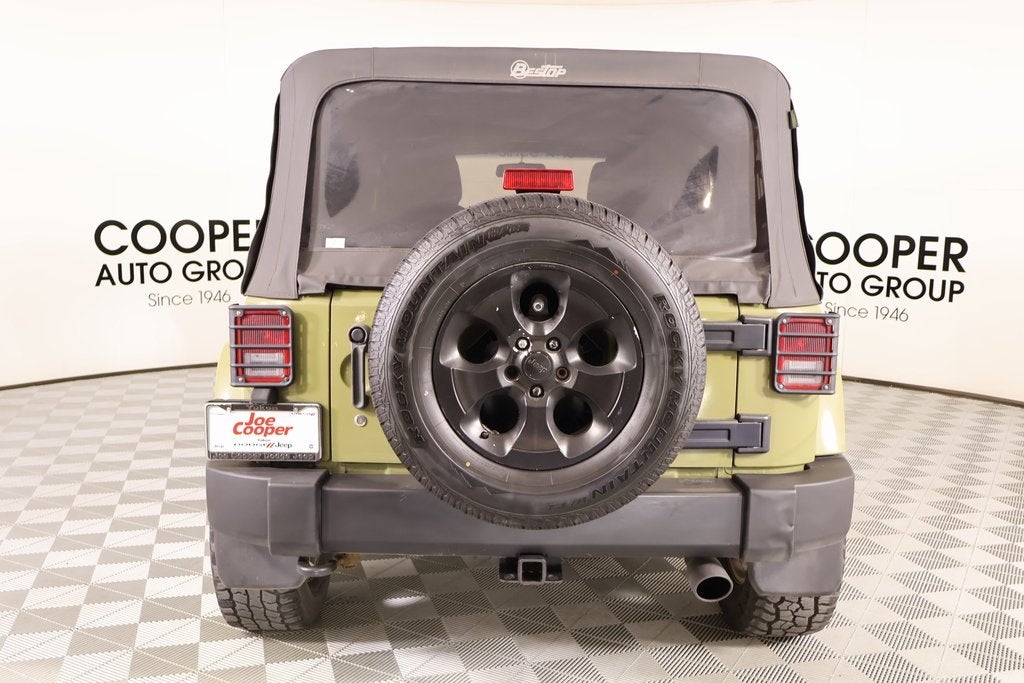 2013 Jeep Wrangler Unlimited Unlimited Sahara