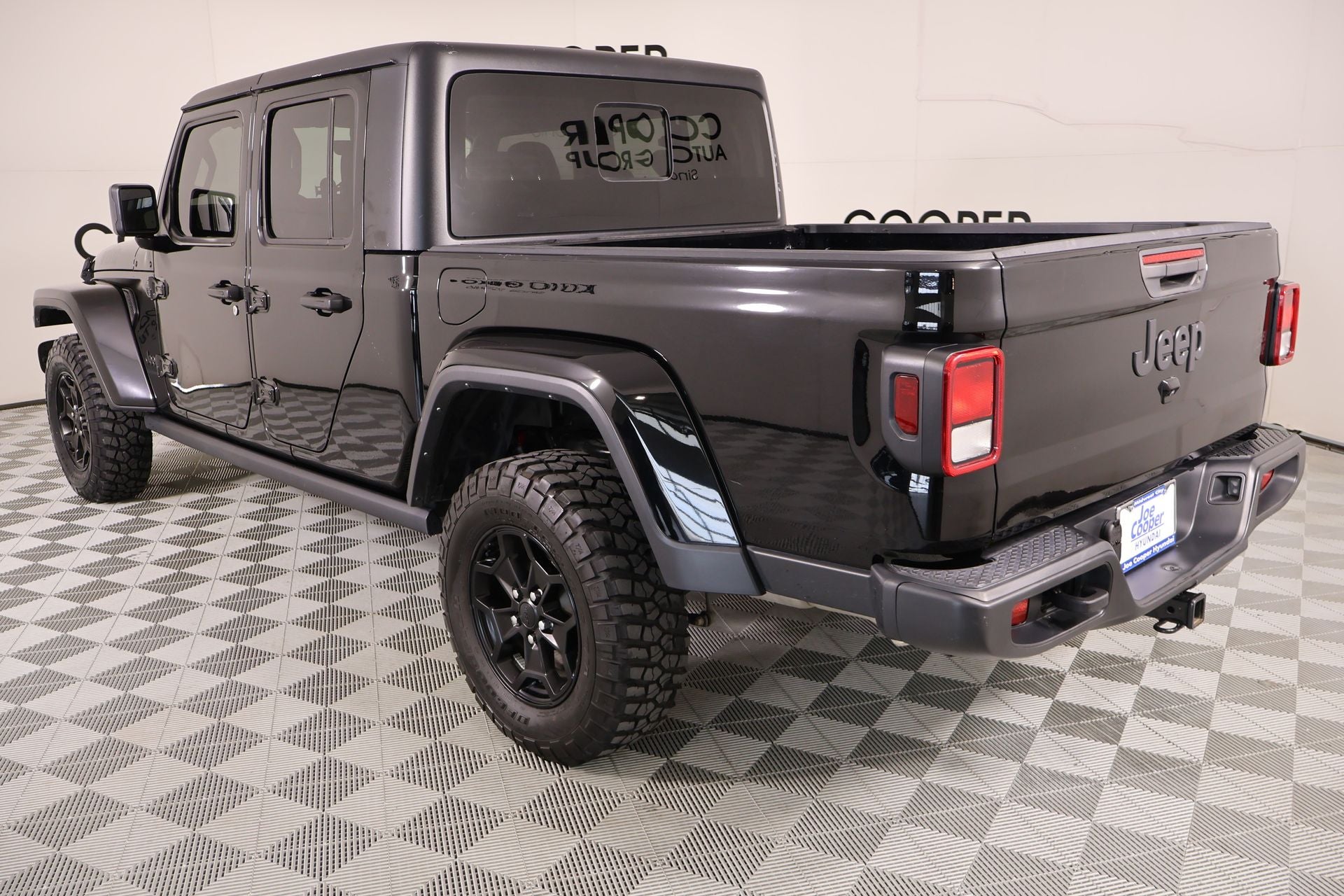 2023 Jeep Gladiator Willys