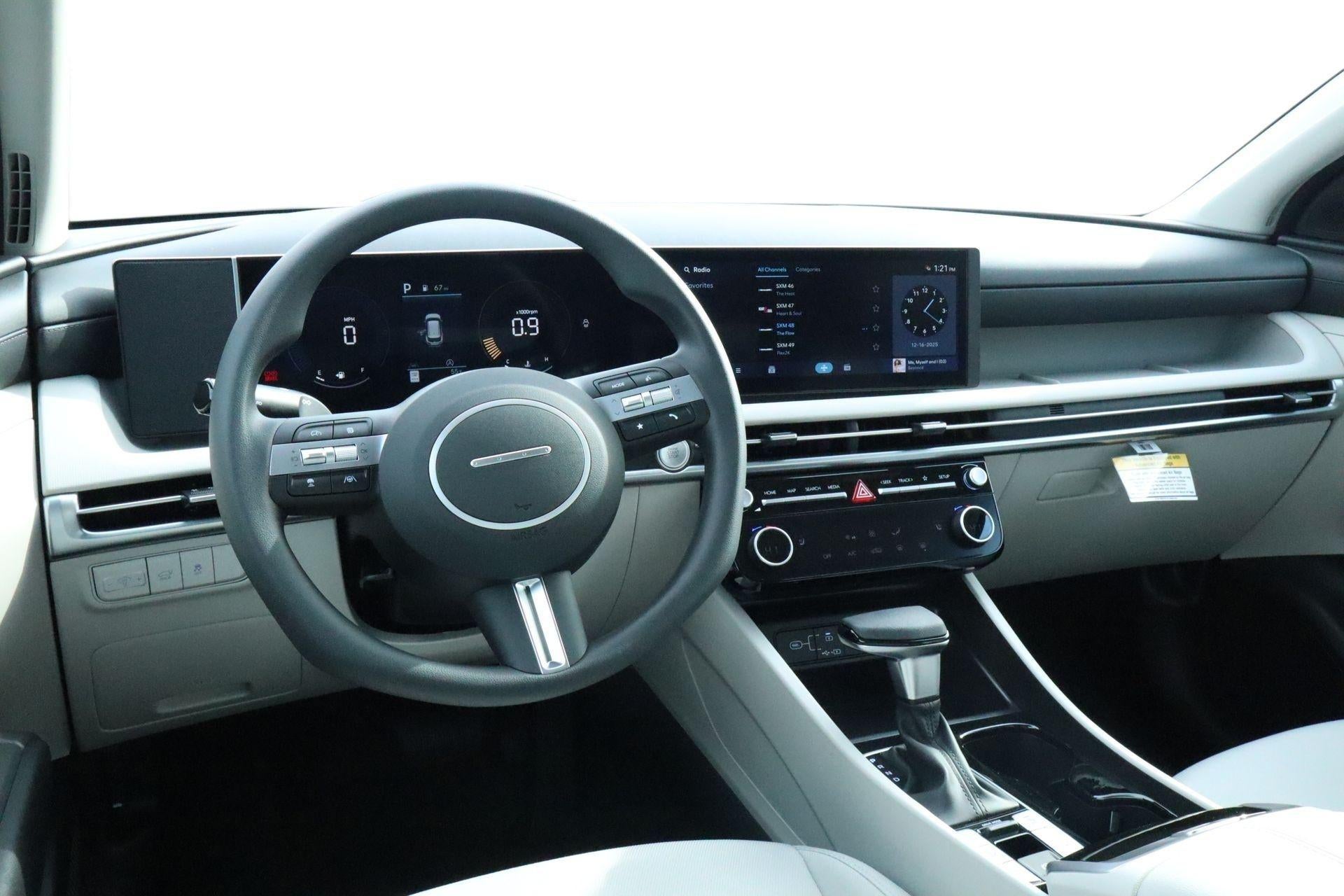 2026 Hyundai TUCSON SEL FWD