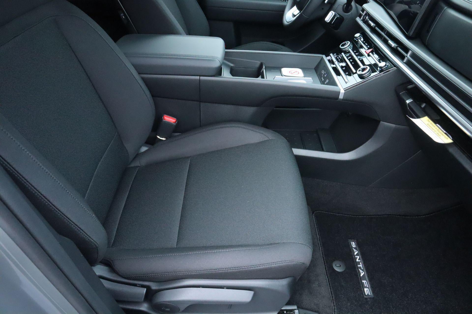 2026 Hyundai SANTA FE SE FWD