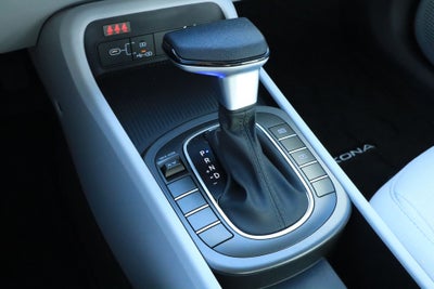 2026 Hyundai KONA SE FWD