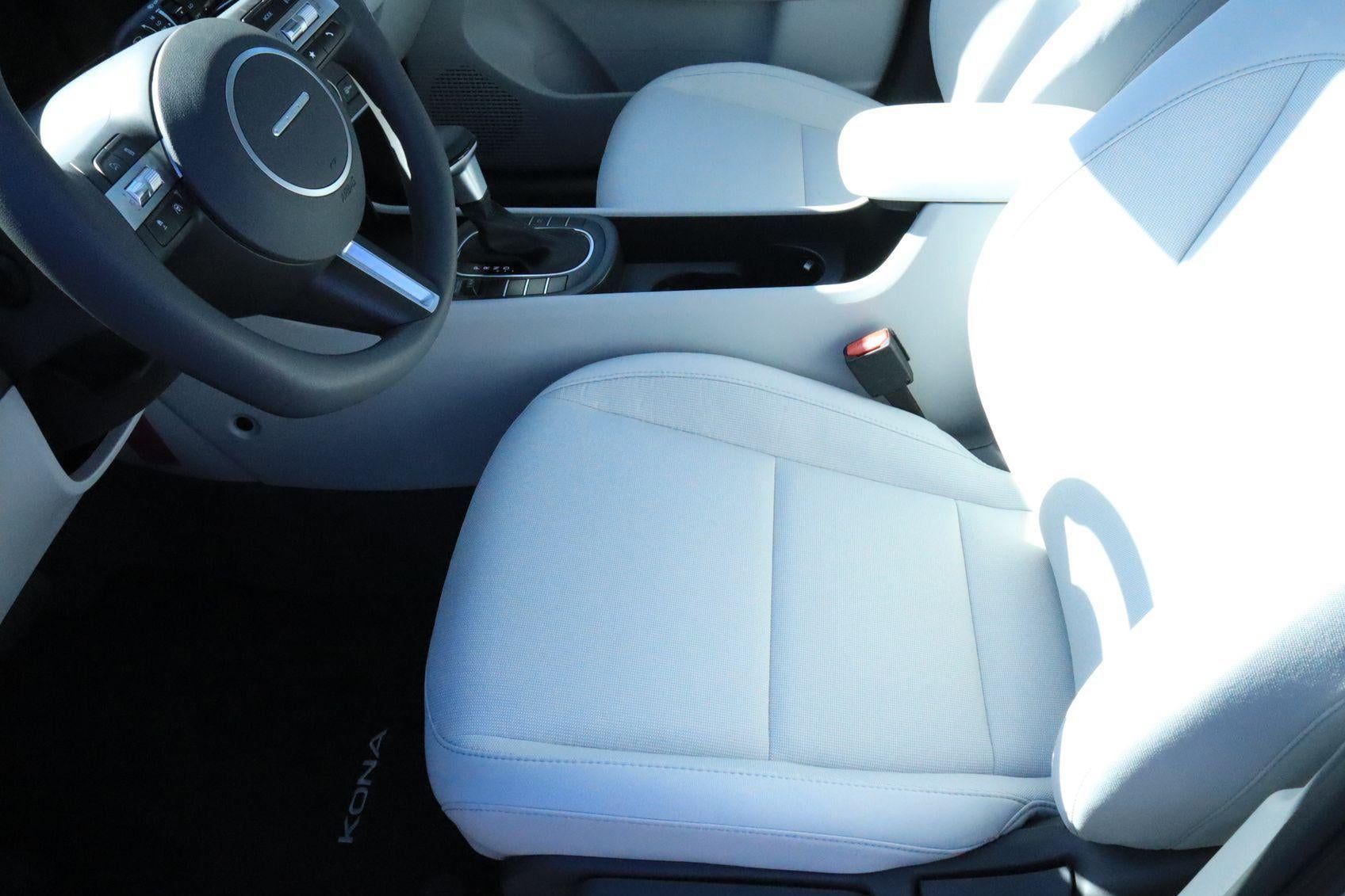 2026 Hyundai KONA SE FWD