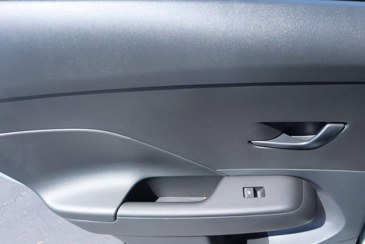 2026 Hyundai KONA SE FWD