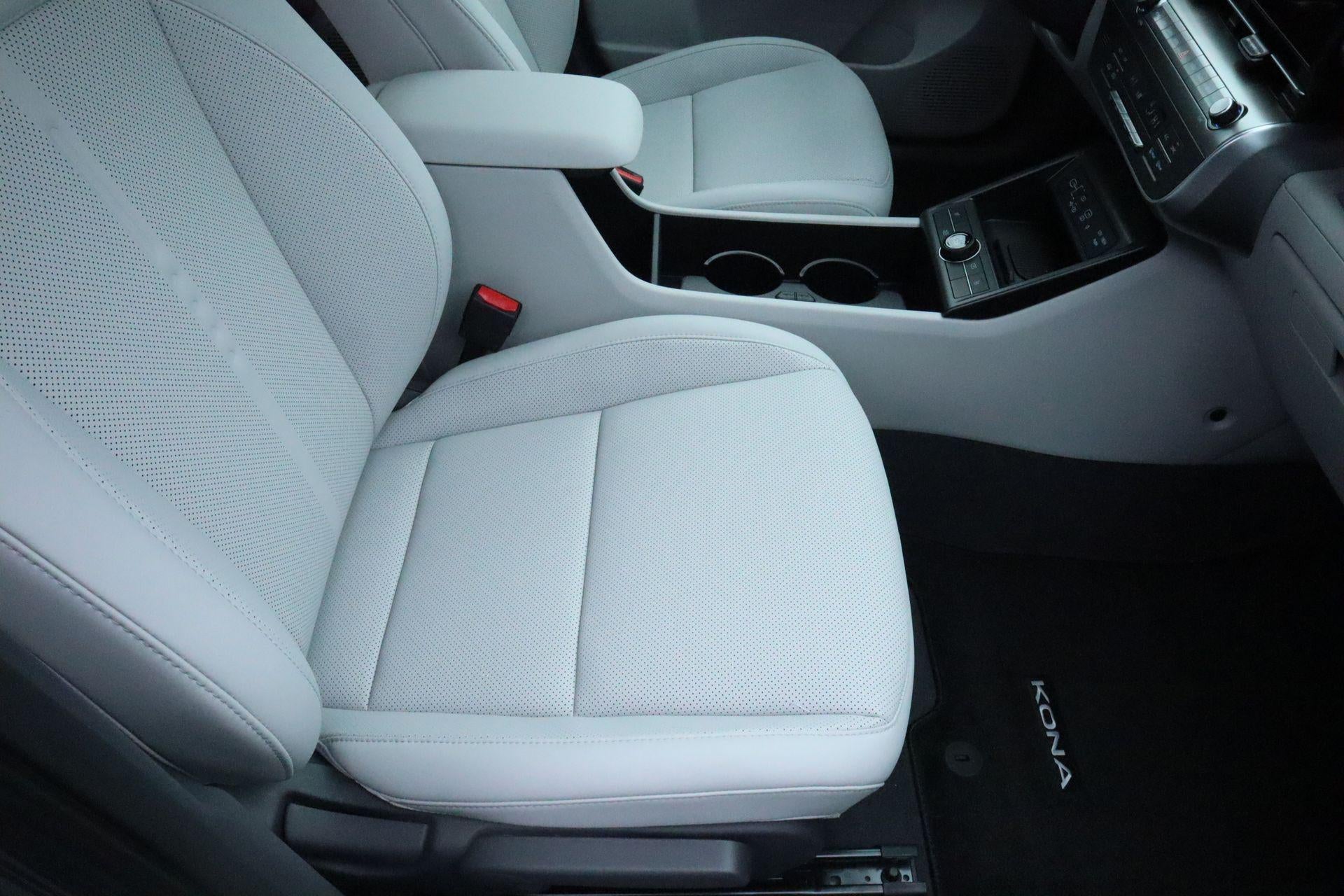 2026 Hyundai KONA SEL Premium FWD