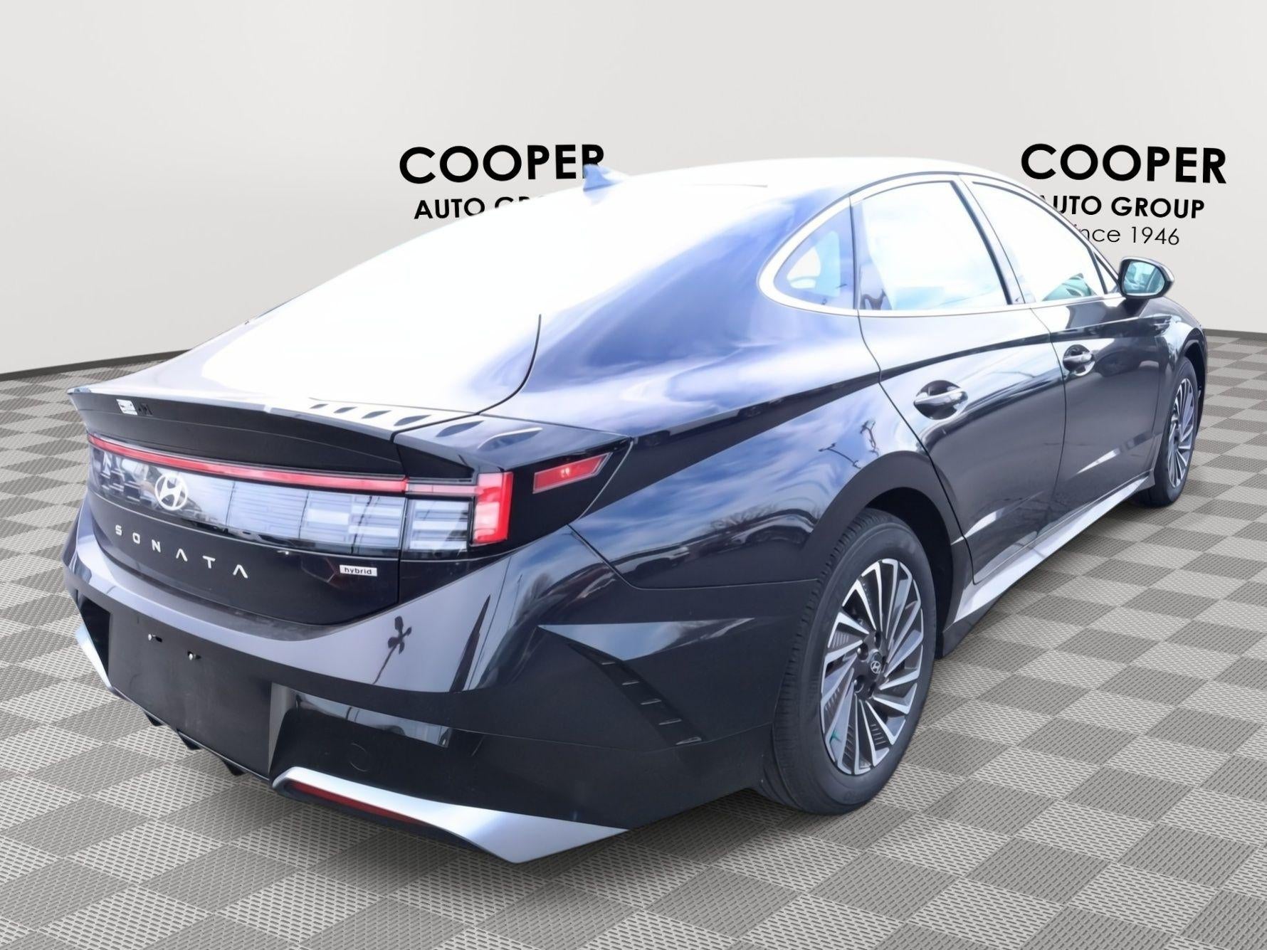 2026 Hyundai SONATA HYBRID SEL