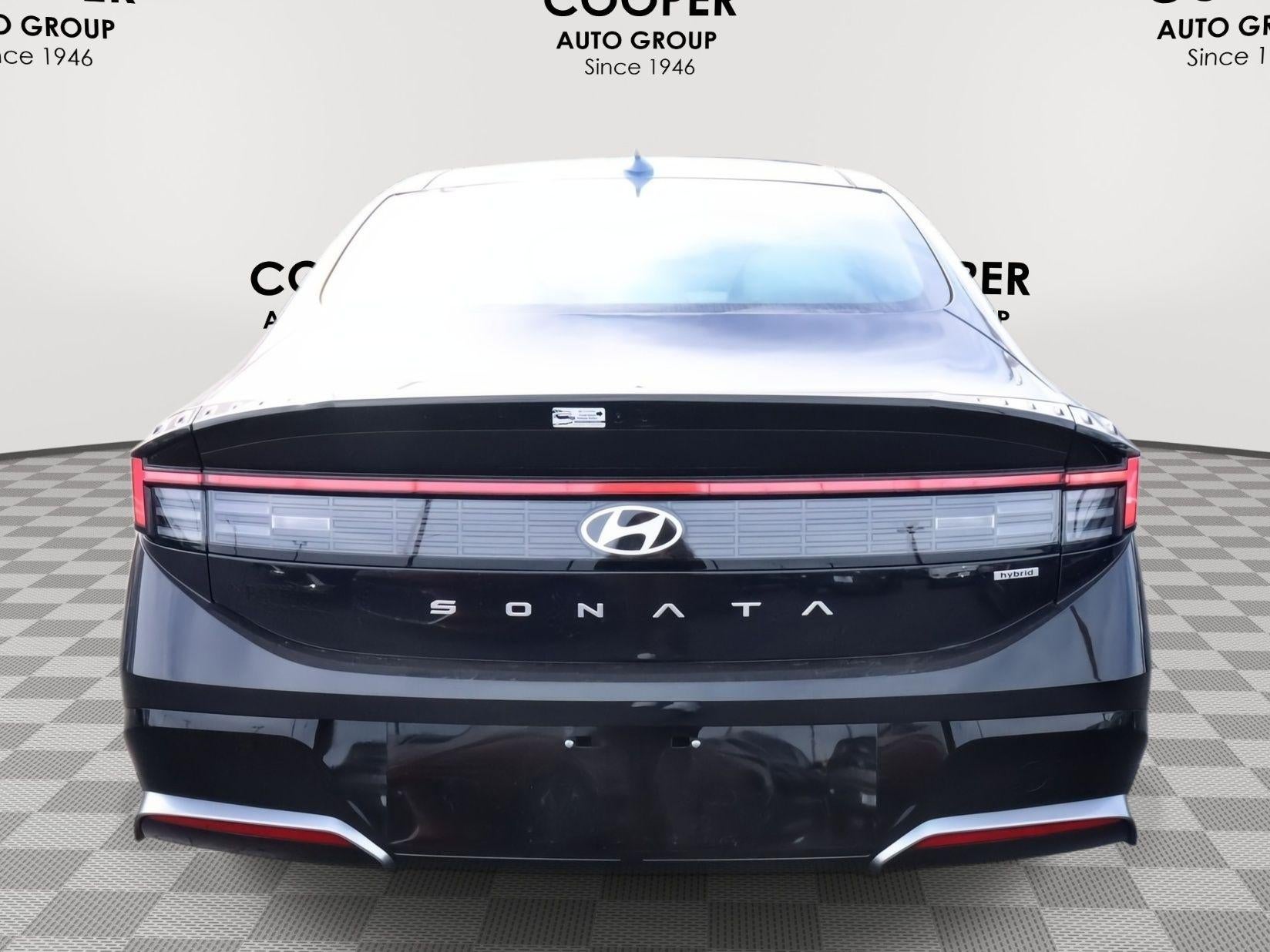 2026 Hyundai SONATA HYBRID SEL