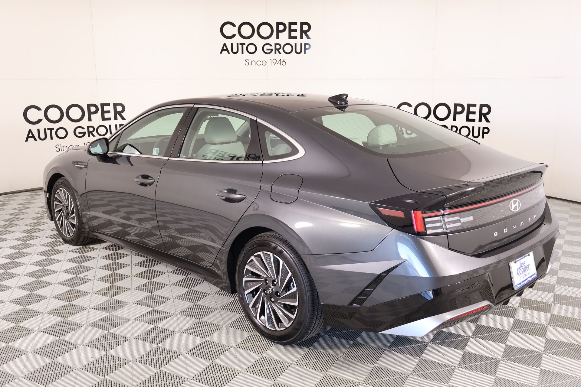 2025 Hyundai SONATA HYBRID SEL