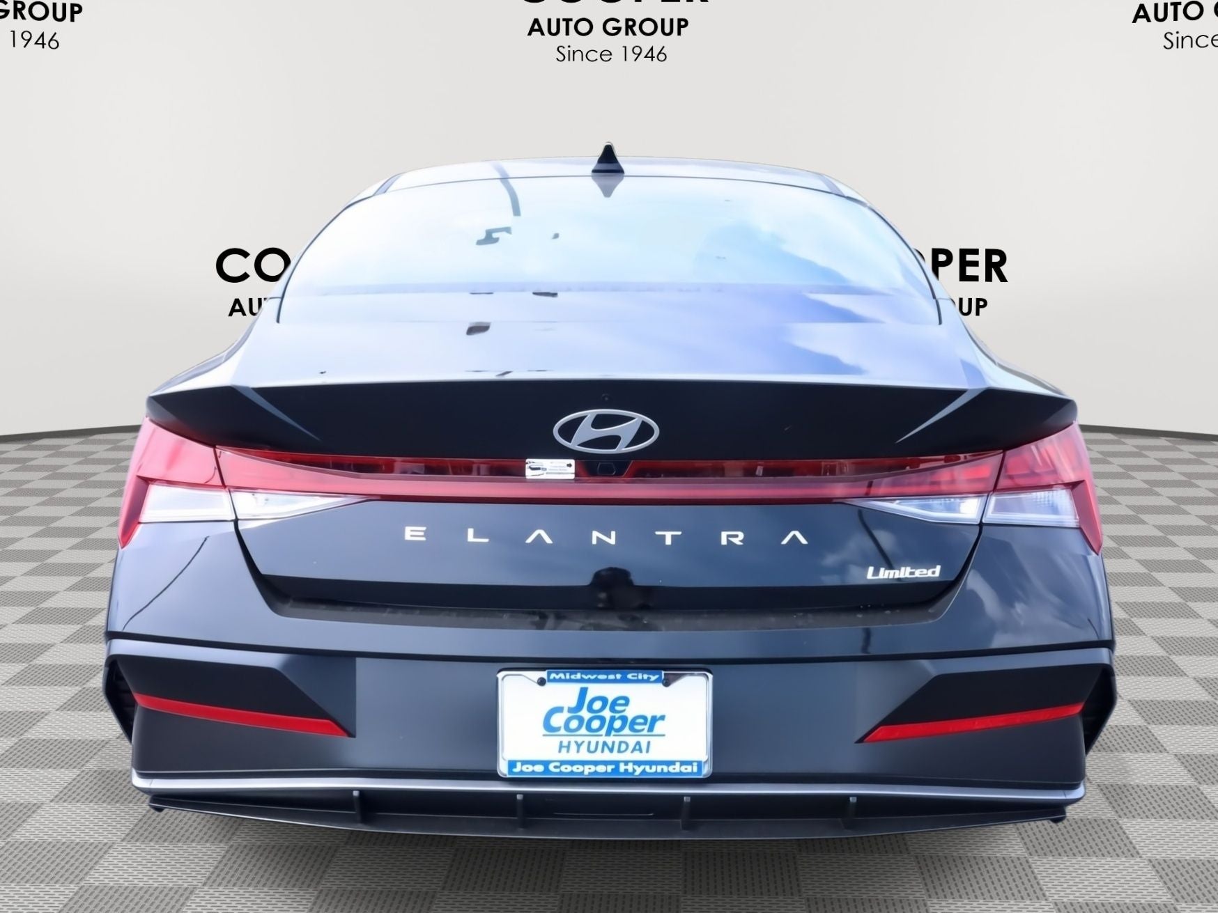2025 Hyundai ELANTRA Limited