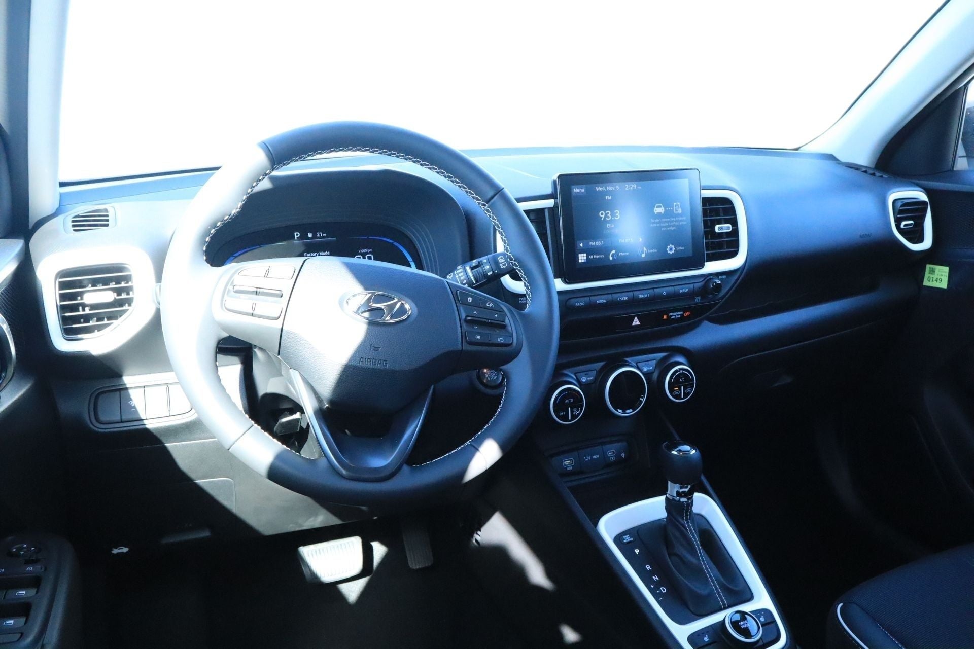 2026 Hyundai VENUE SEL W/Two-Tone Roof