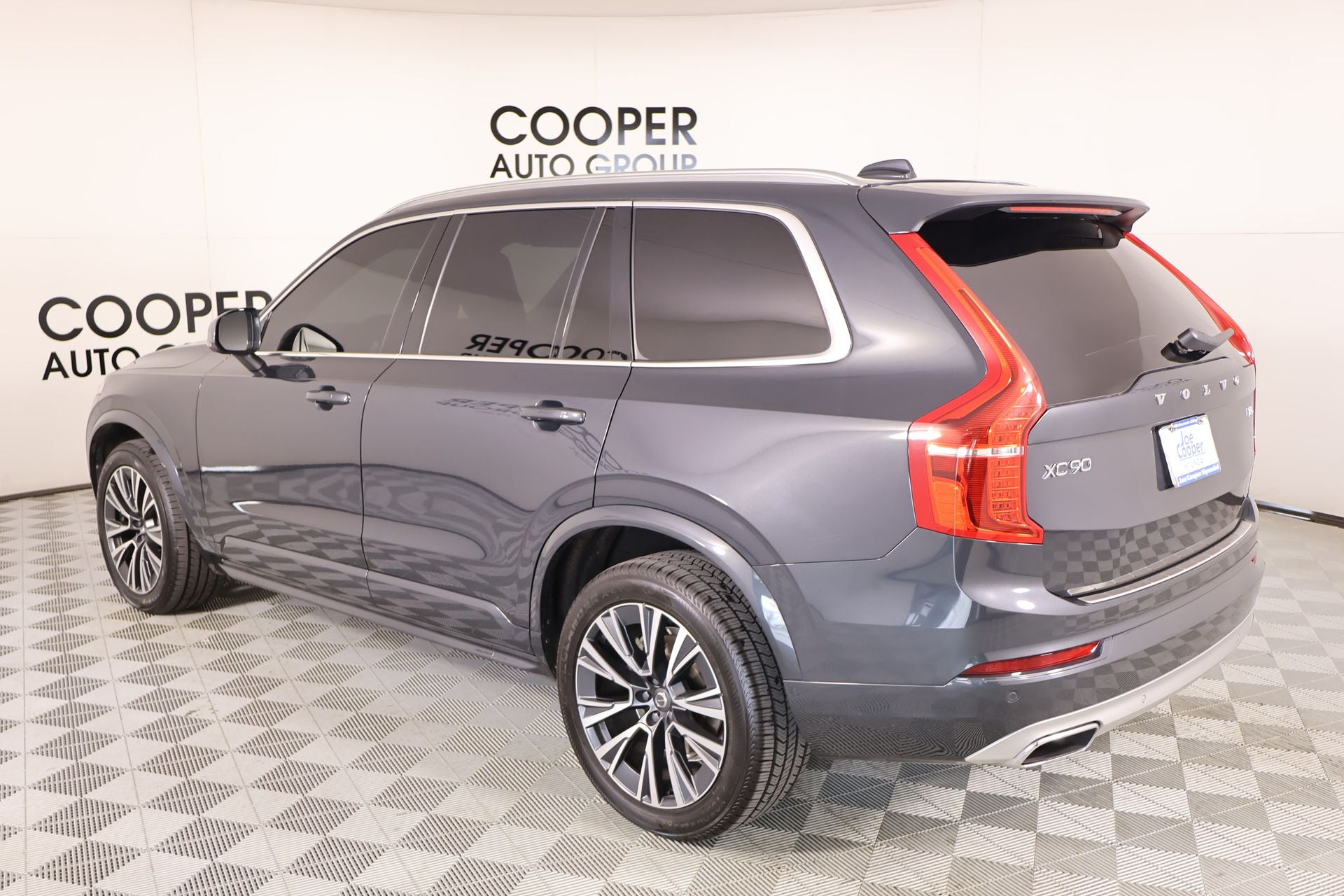 2021 Volvo XC90 T5 Momentum