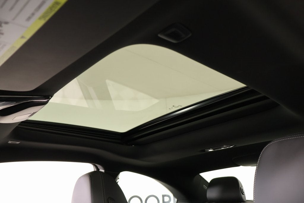 2025 BMW 2 Series 230i xDrive 2D Coupe