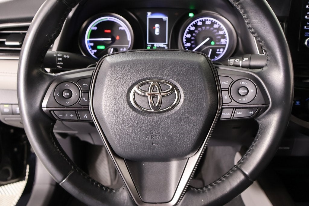 2022 Toyota Camry Hybrid SE