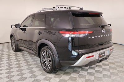 2022 Nissan Pathfinder SL