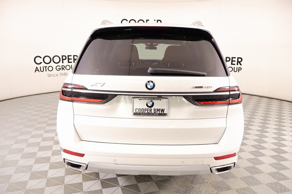 2024 BMW X7 xDrive40i