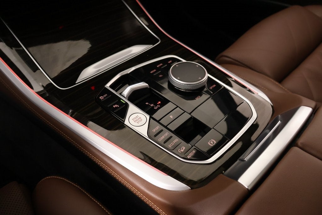 2025 BMW X5 xDrive40i M Sport