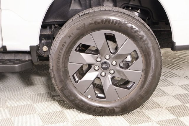 2024 Ford F-150 Lightning Flash