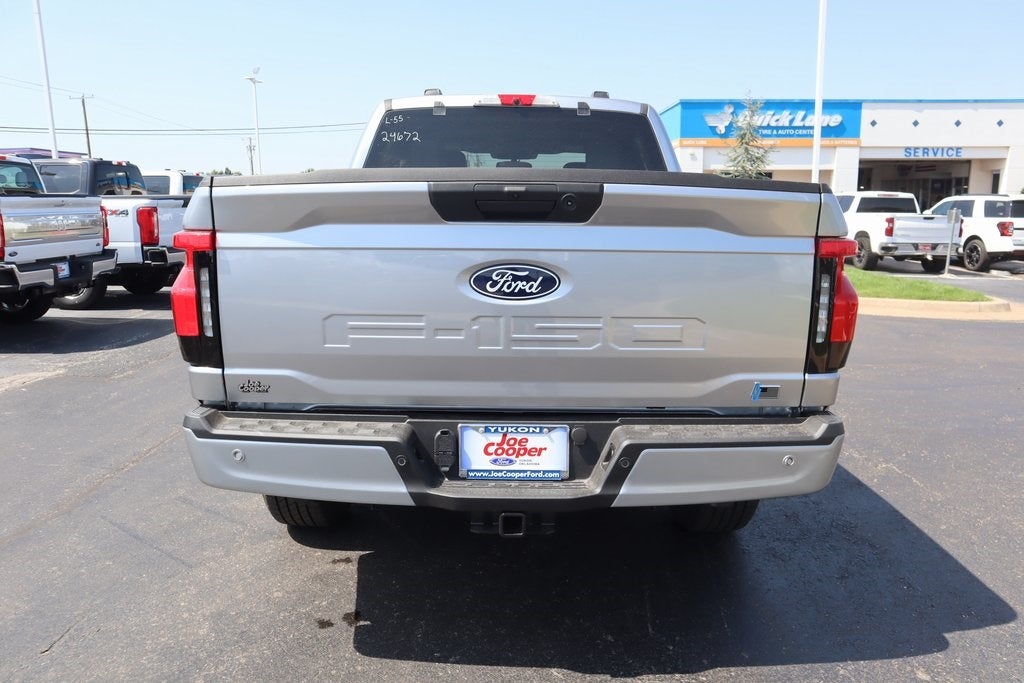 2025 Ford F-150 Lightning Flash