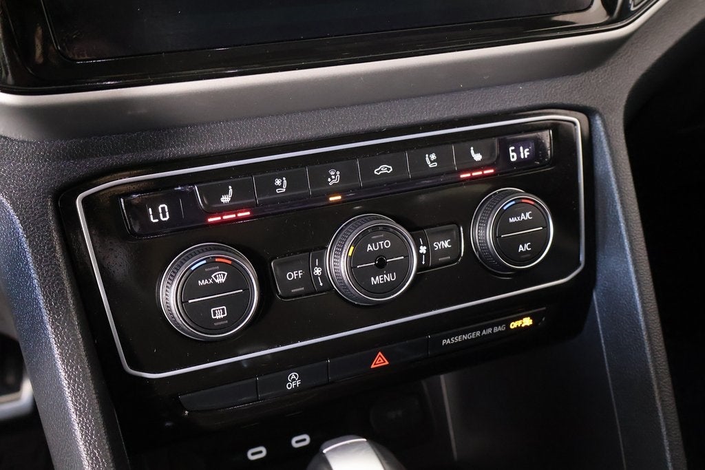 2023 Volkswagen Atlas Cross Sport 3.6L V6 SEL Premium R-Line