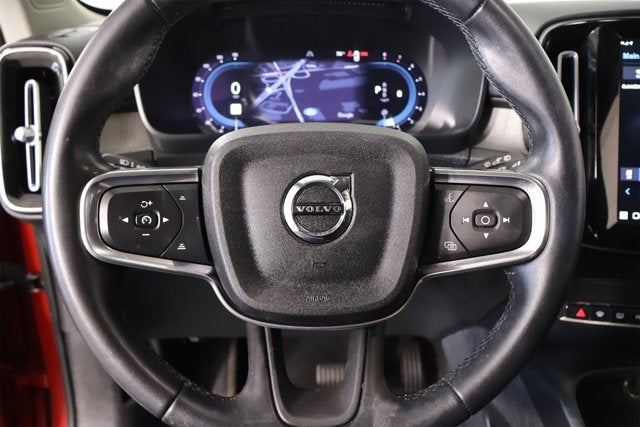 2023 Volvo XC40 Core