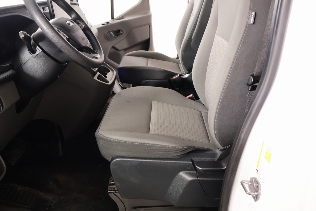 2023 Ford Transit Passenger Wagon XLT