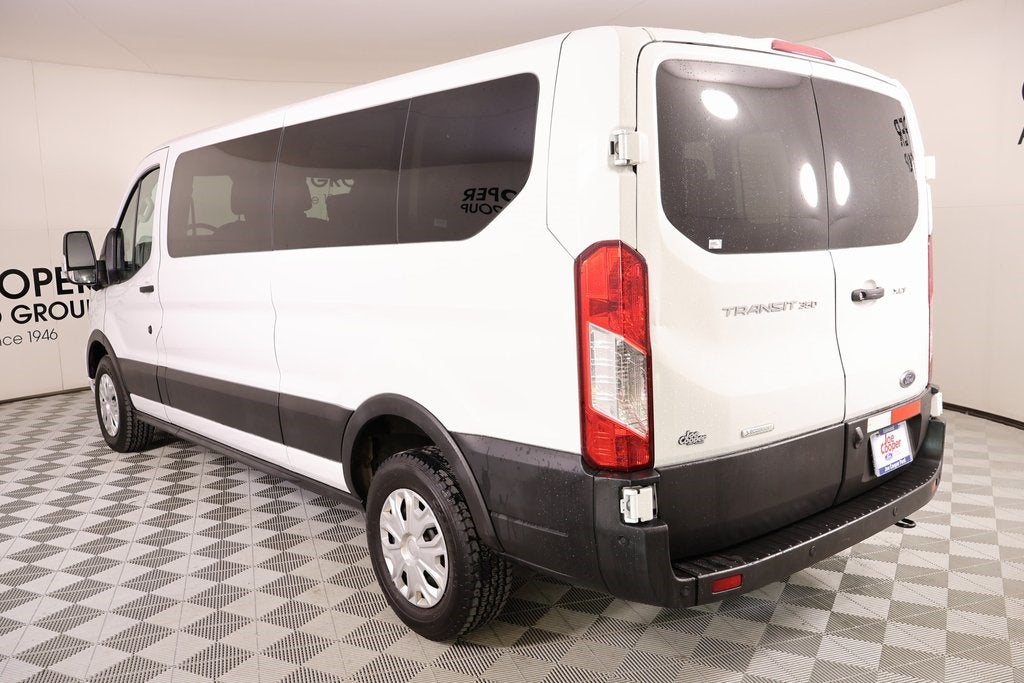 2023 Ford Transit Passenger Wagon XLT