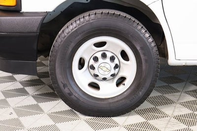 2020 Chevrolet Express Passenger LS Passenger