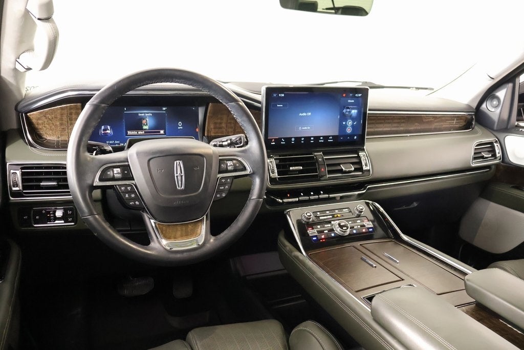 2022 Lincoln Navigator Black Label