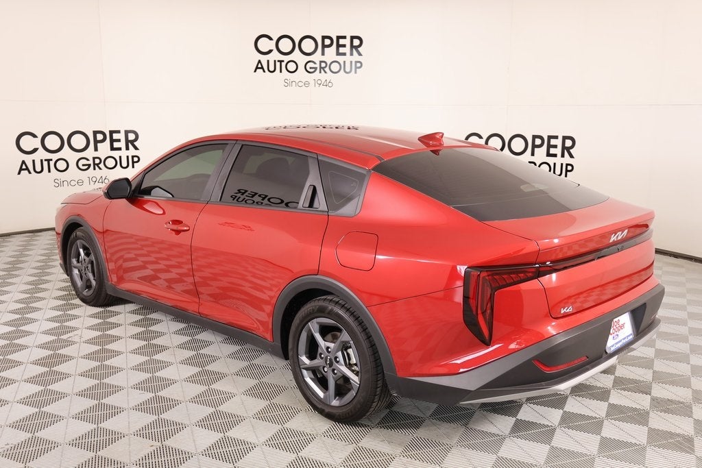2025 Kia K4 LXS