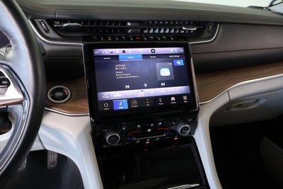 2022 Jeep Grand Cherokee Summit