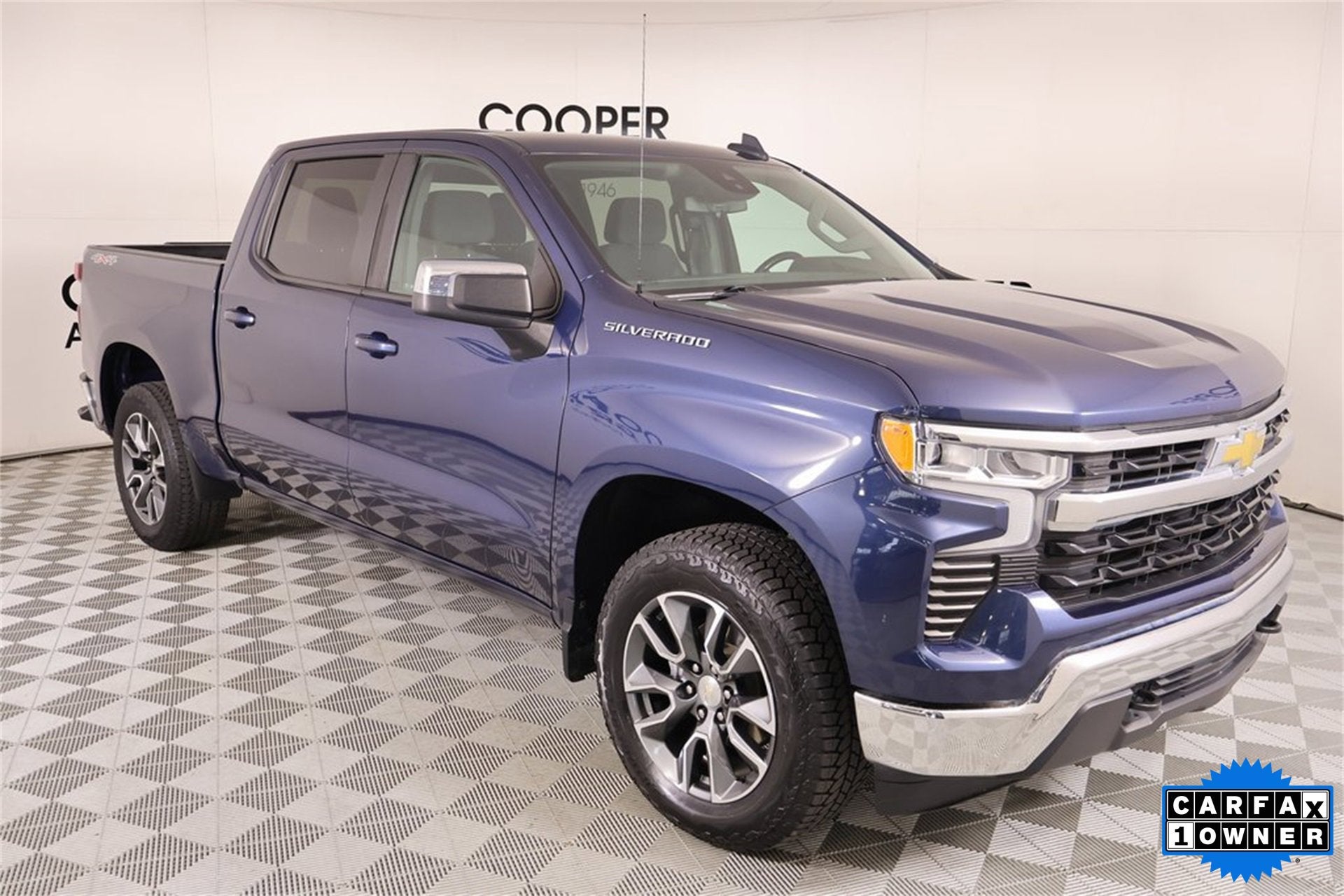 2023 Chevrolet Silverado 1500 LT (2FL)