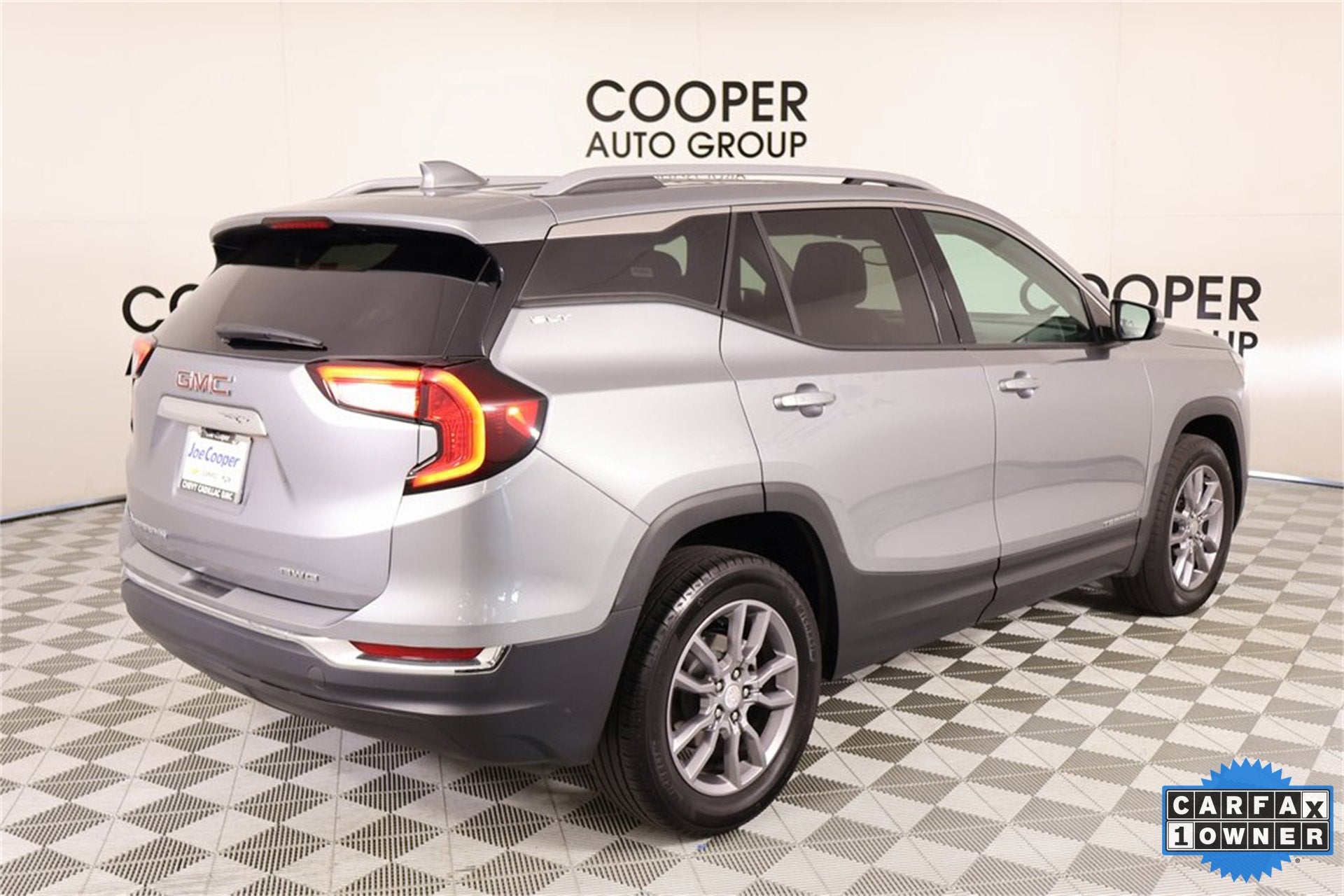 2024 GMC Terrain SLT